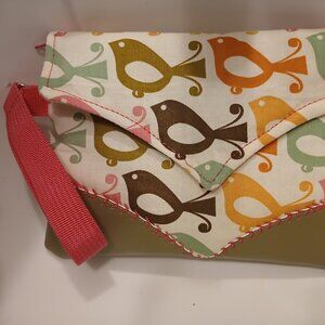 New Clutch Wristlet Bag Multicolor Birds Pouch Wristlet Flap top +Zip Pleather